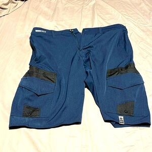 Salty Crew Drifter Cargo Hybrid Shorts Mens 34 Blue 4 Ways Stretch Zip Fly